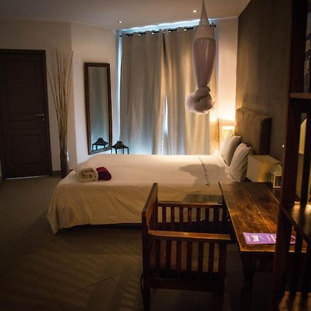 ホテル オテル レストラン ラ リボーディエール アンタナナリボ 部屋 写真